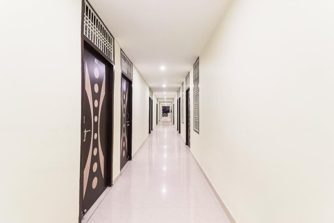 Spot On 63000 Hotel S.S. Plaza Banthra Sikandarpur Екстер'єр фото