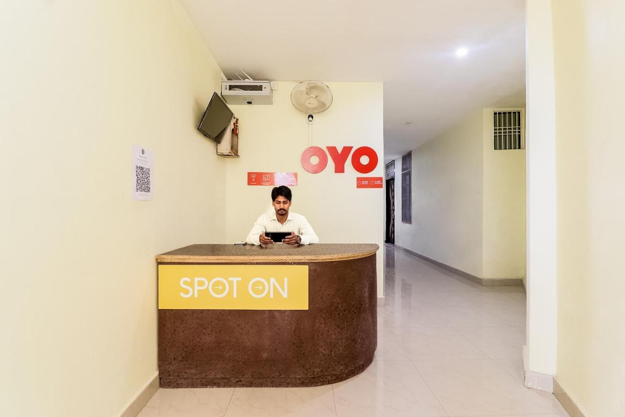 Spot On 63000 Hotel S.S. Plaza Banthra Sikandarpur Екстер'єр фото