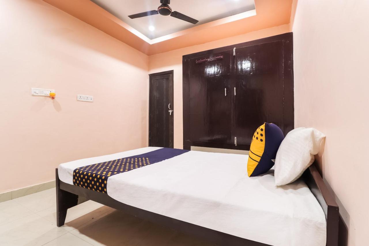 Spot On 63000 Hotel S.S. Plaza Banthra Sikandarpur Екстер'єр фото