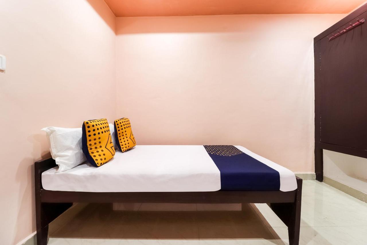 Spot On 63000 Hotel S.S. Plaza Banthra Sikandarpur Екстер'єр фото